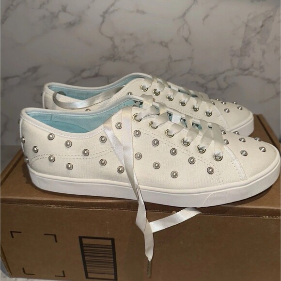 Kate Spade Women's White Match Imitation Pearls Sneakers 8.5 MSRP $225 NWOT - Picture 9 of 10